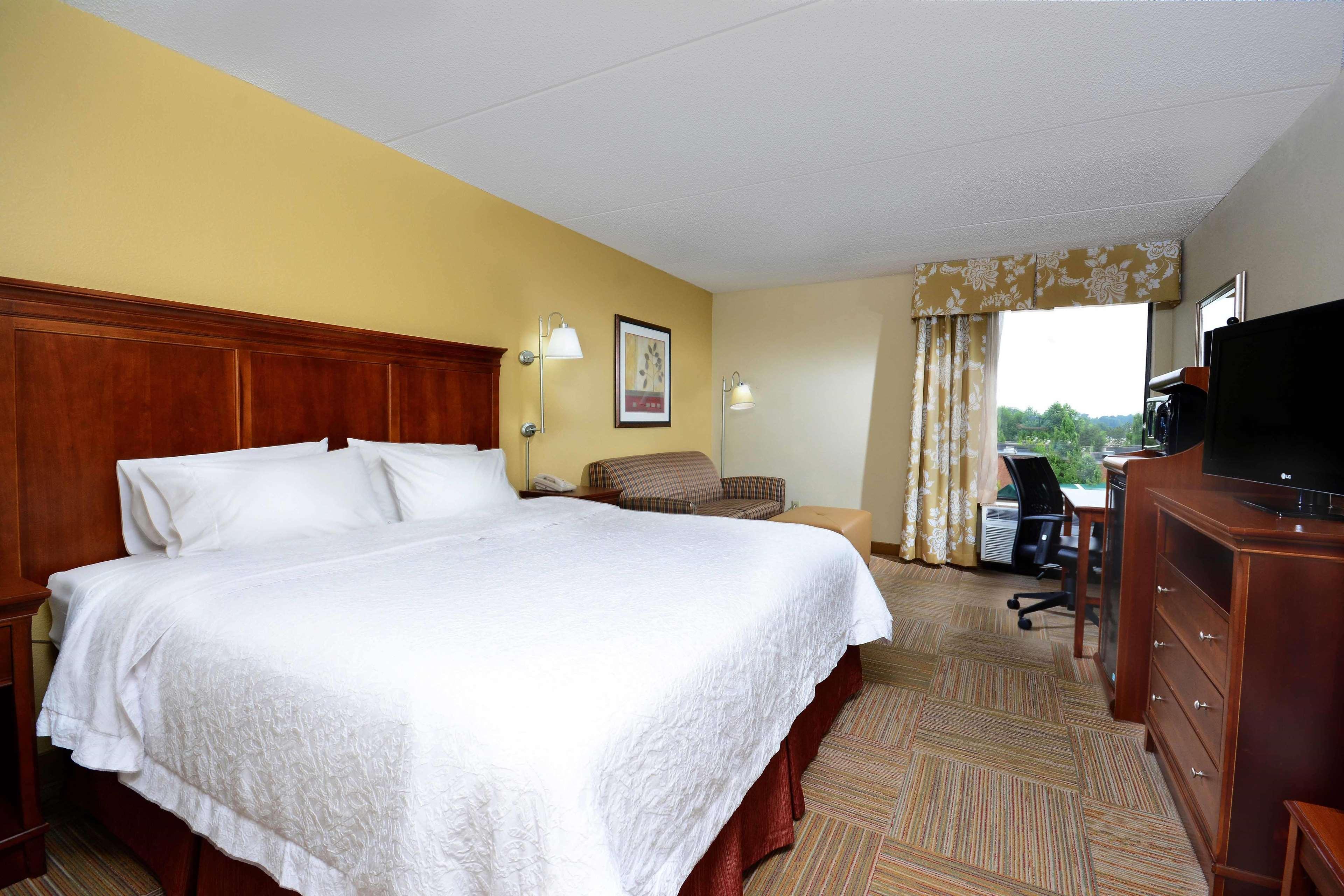 Hampton Inn Raleigh Capital Blvd North Ngoại thất bức ảnh