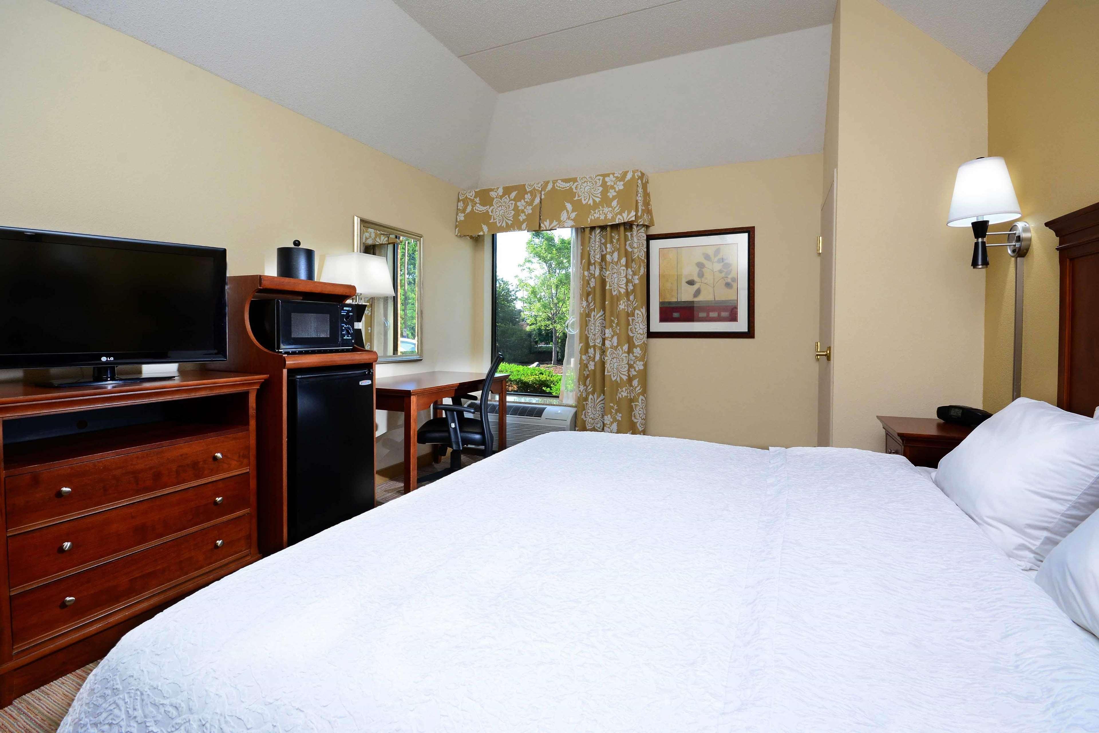 Hampton Inn Raleigh Capital Blvd North Ngoại thất bức ảnh