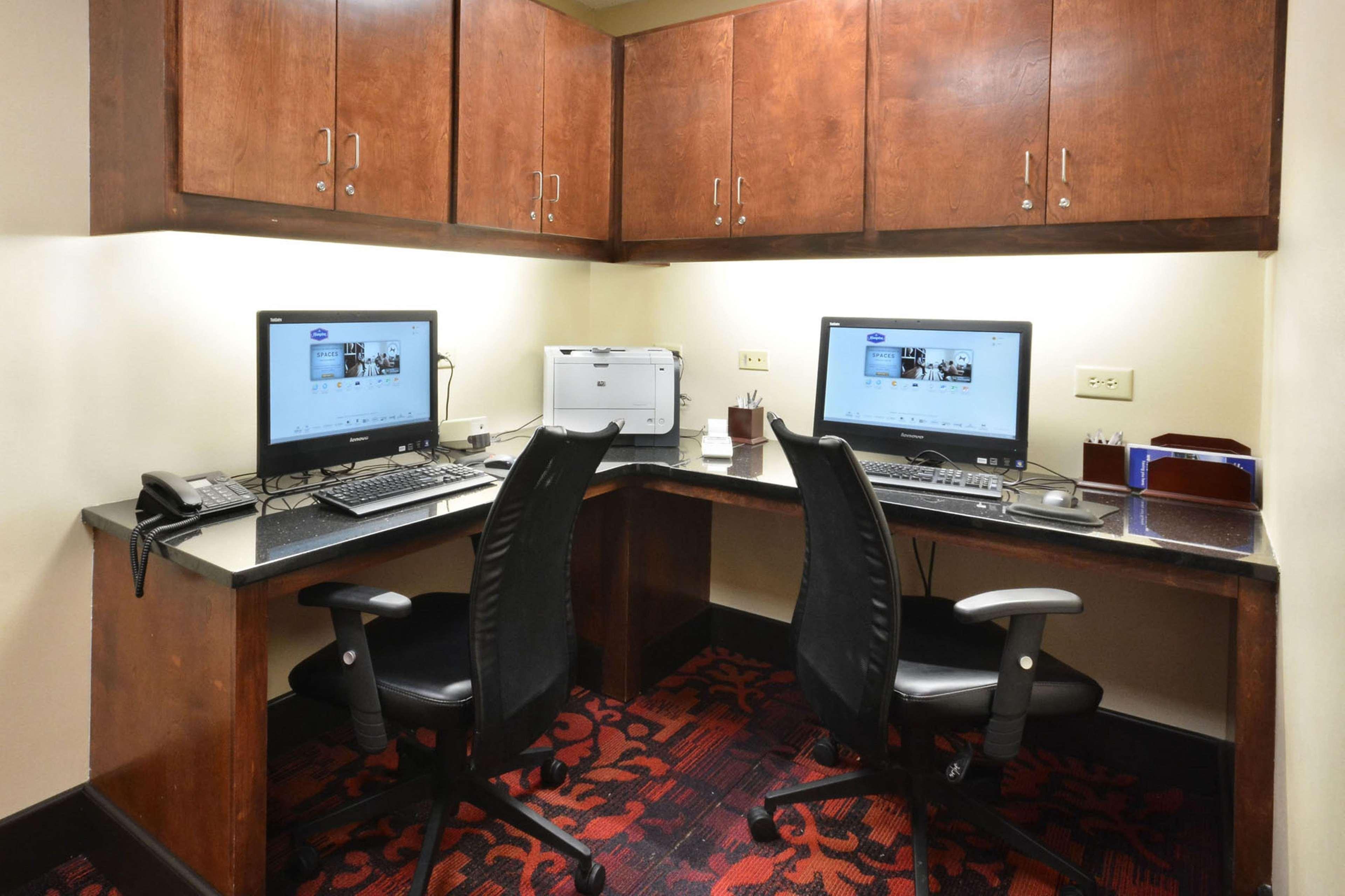 Hampton Inn Raleigh Capital Blvd North Ngoại thất bức ảnh