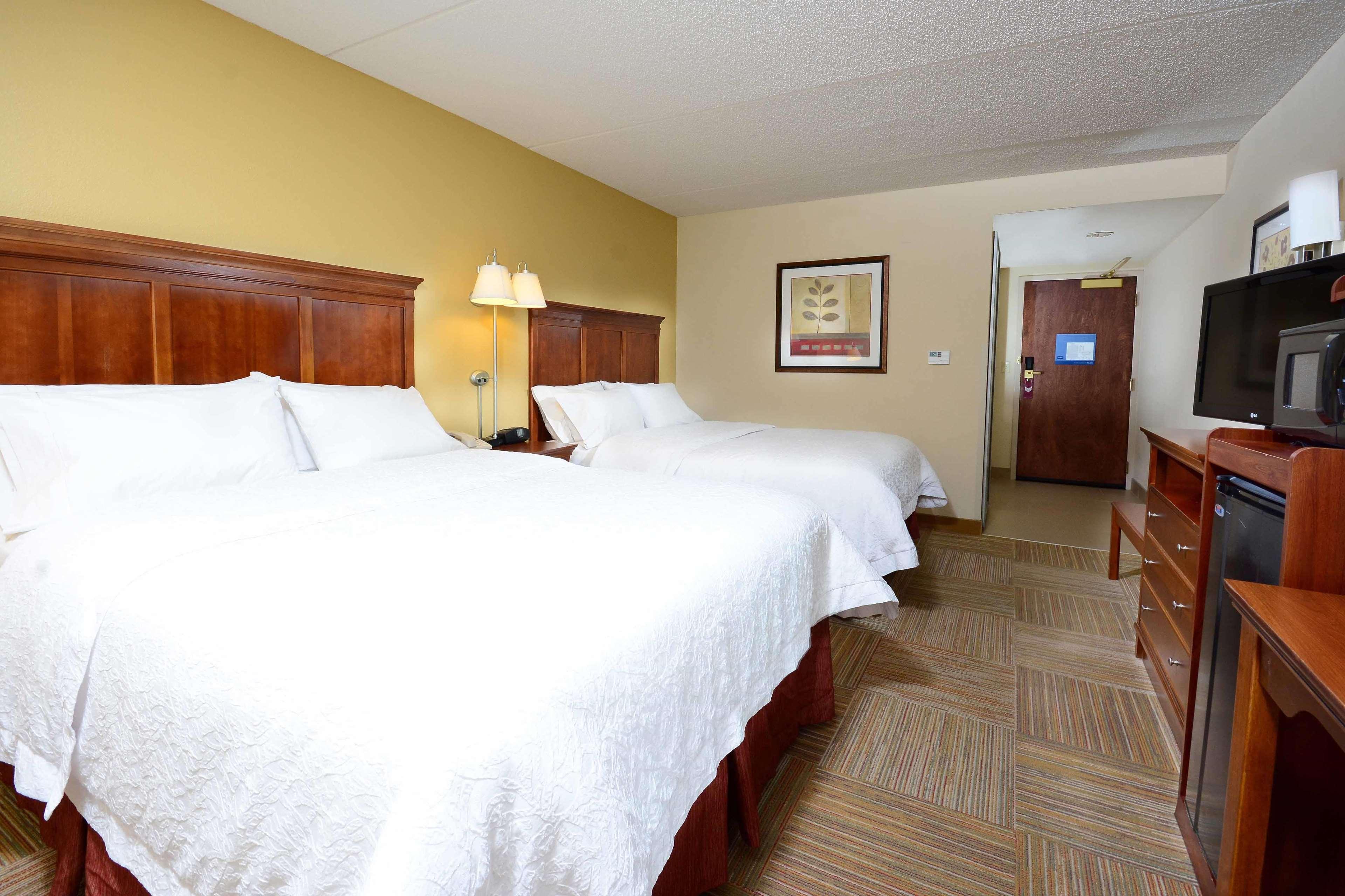 Hampton Inn Raleigh Capital Blvd North Ngoại thất bức ảnh