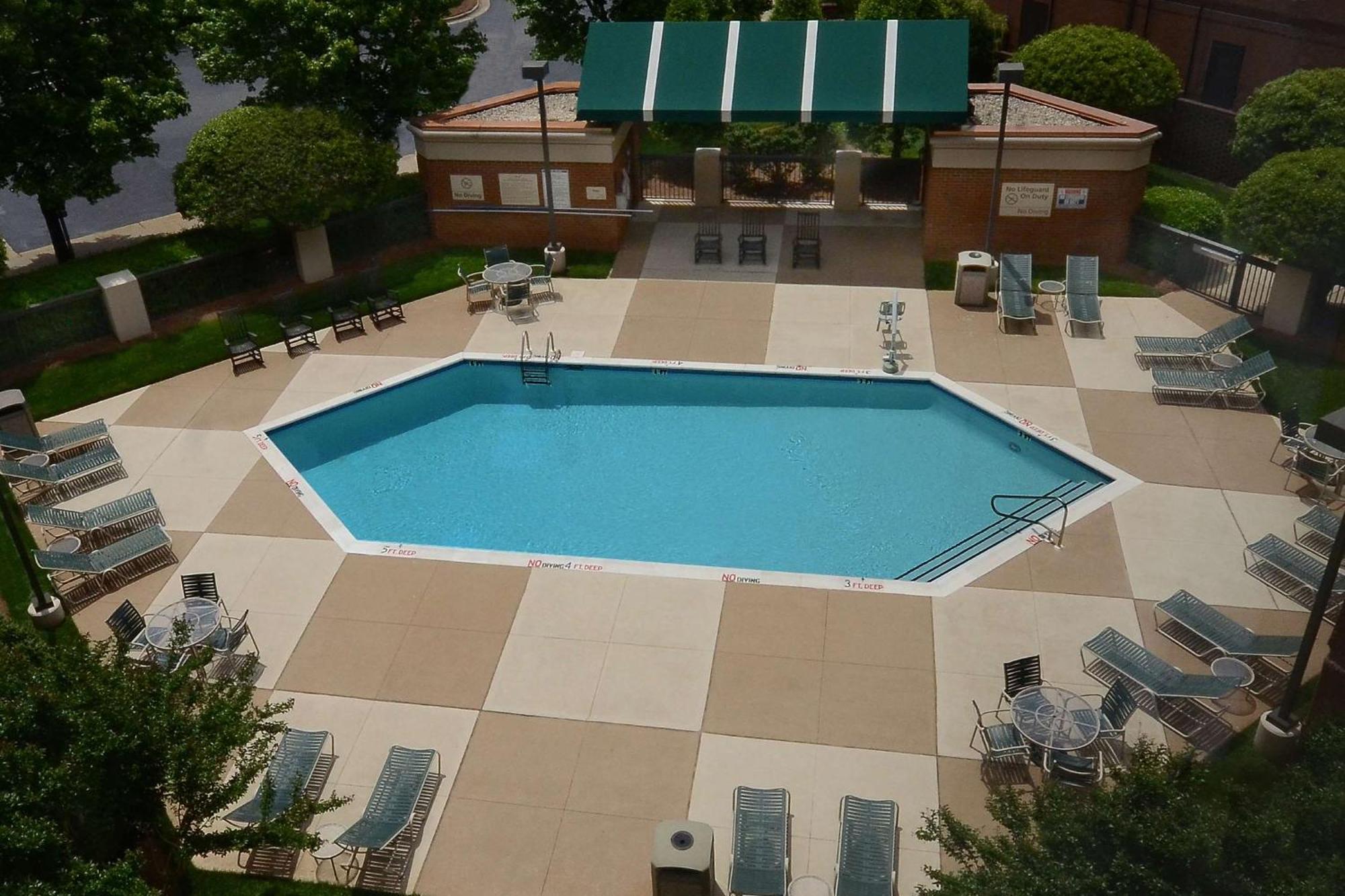 Hampton Inn Raleigh Capital Blvd North Ngoại thất bức ảnh