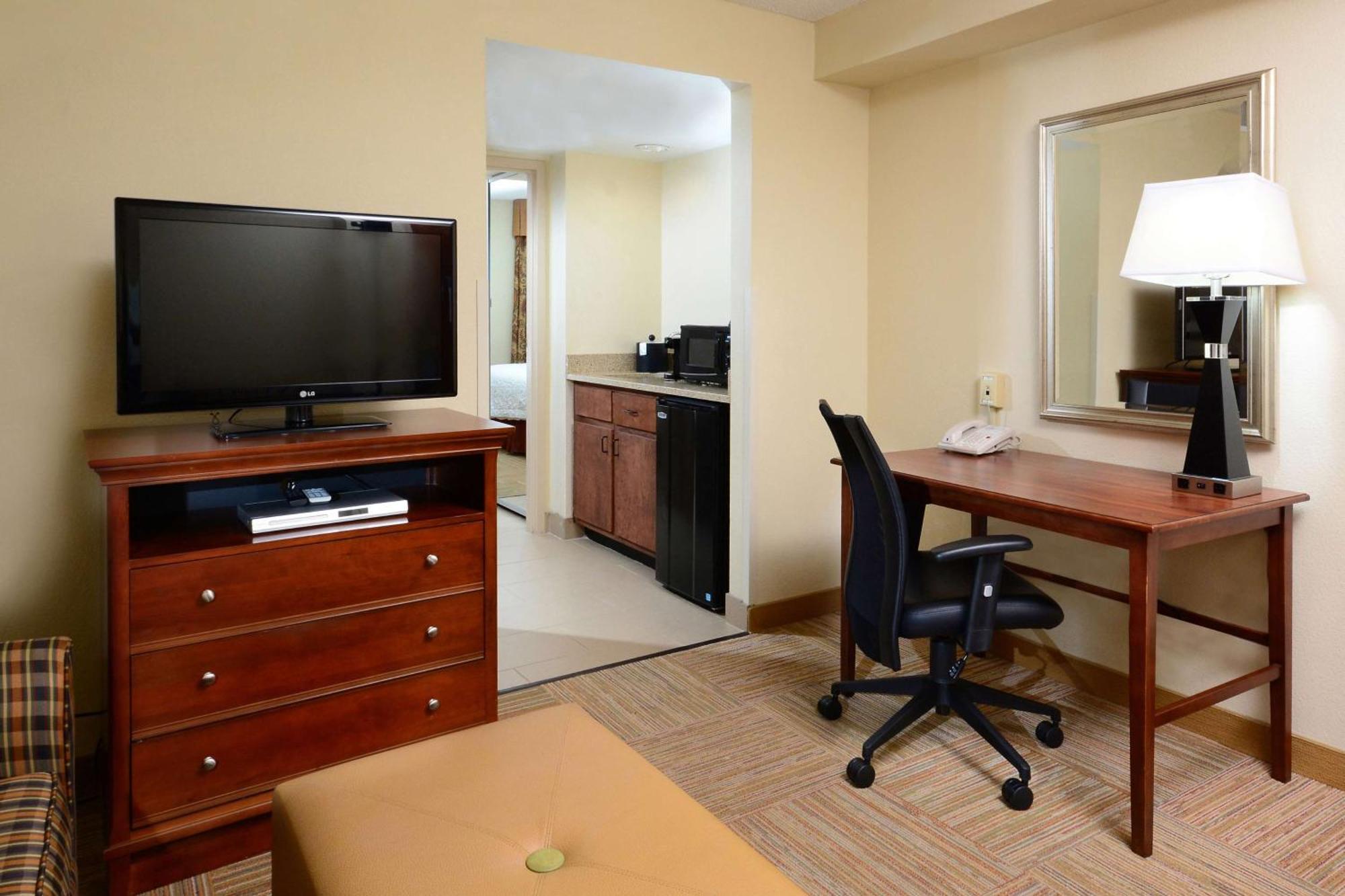 Hampton Inn Raleigh Capital Blvd North Ngoại thất bức ảnh